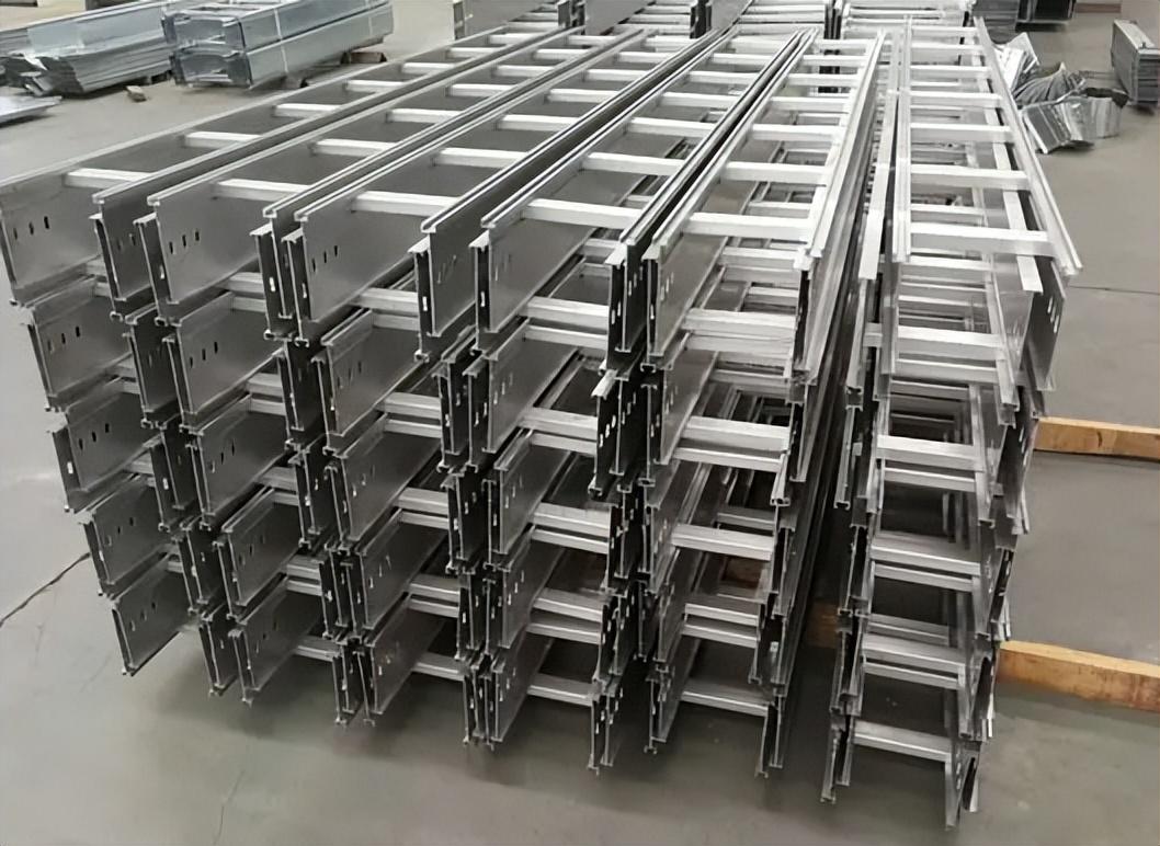 托盘式桥架_托盘式桥架规格和型号_托盘式桥架是什么