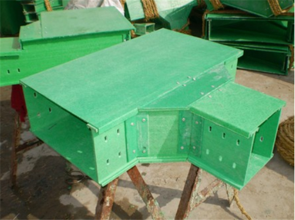 玻璃钢桥架生产厂家_哪里有玻璃钢桥架卖_玻璃钢型材生产厂家