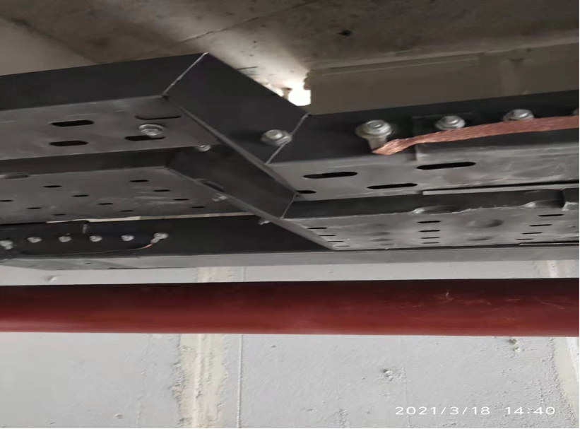 电缆镀锌架桥厂家热线电话_热镀锌电缆桥架厂家_镀锌电缆桥架多少钱一米