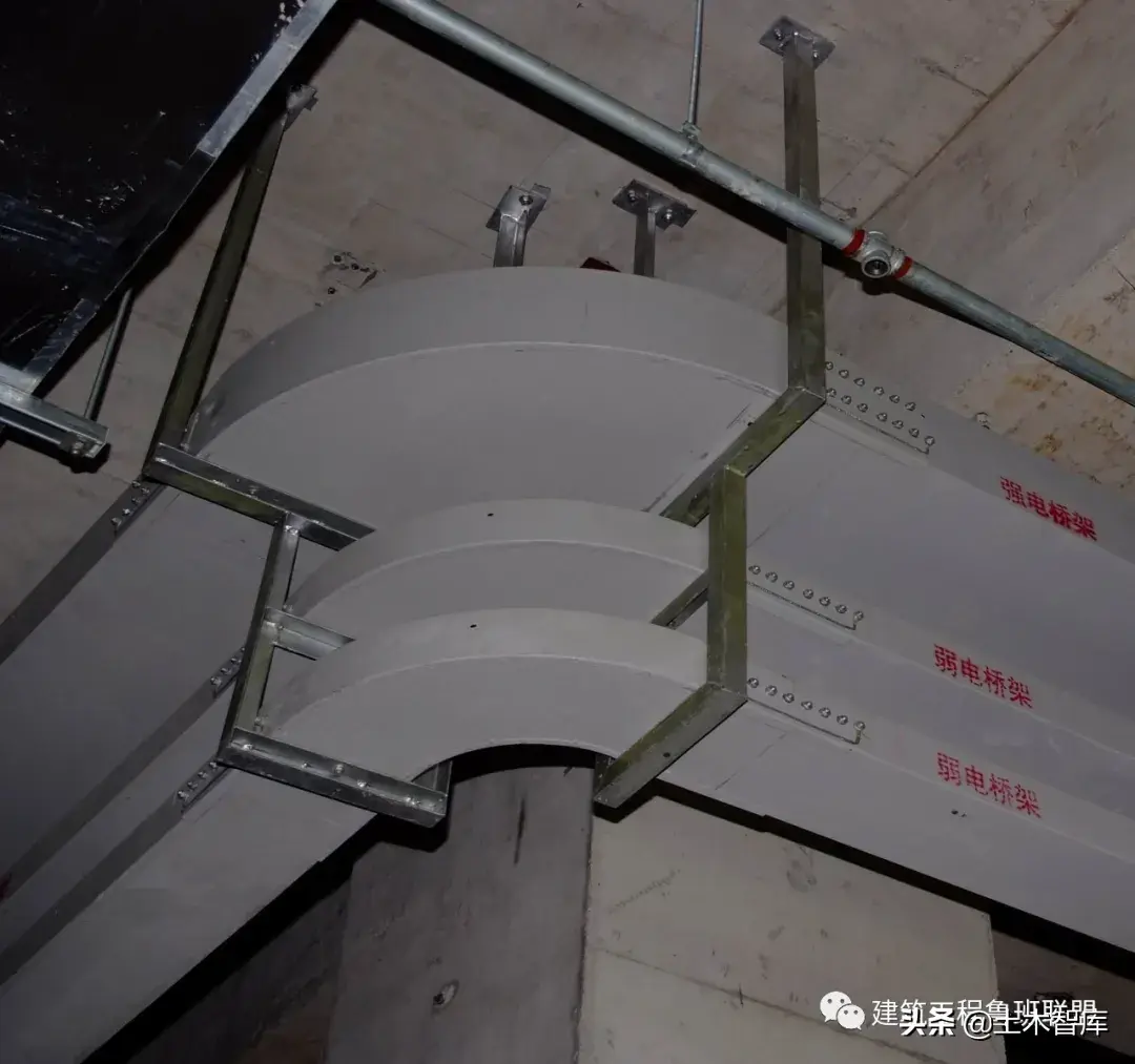 托盘式桥架_托盘式桥架安装大样图_托盘式桥架图片大全