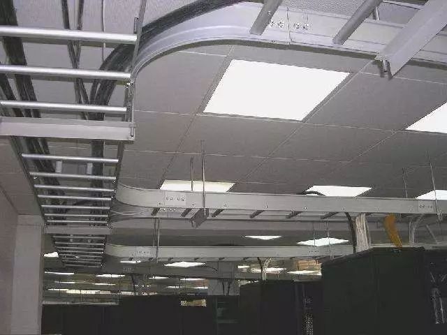 电缆桥架规格_电缆桥架最新规范标准_电缆桥架尺寸规格