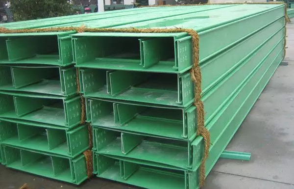 钢制电缆桥架厂家直销_电缆桥架施工厂家_玻璃钢电缆桥架厂家