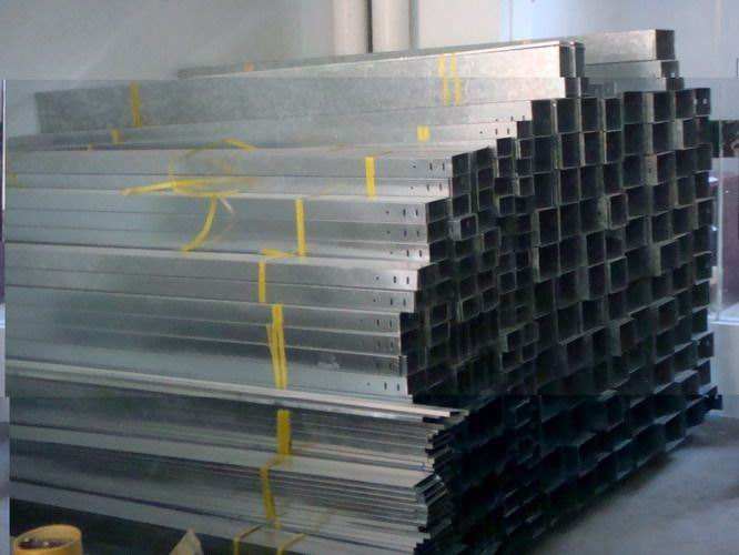 槽式桥架_槽式桥架制造标准_槽式桥架价格一般是多少