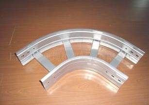 槽式桥架和梯式桥架的区别